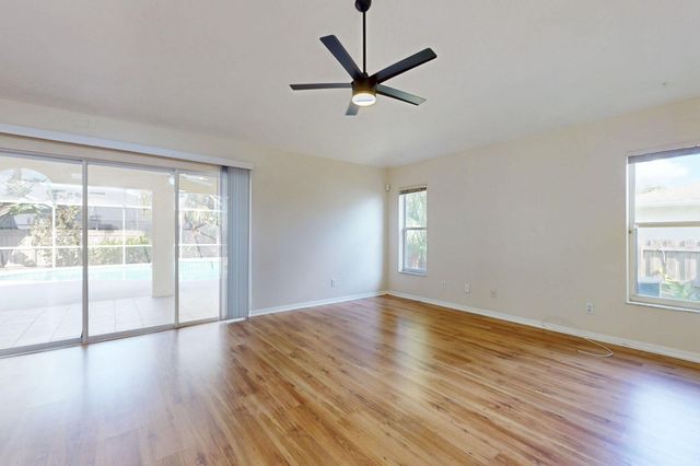 967 SE Browning Avenue, Port St Lucie, FL 34983