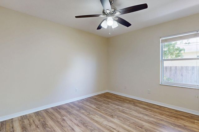 967 SE Browning Avenue, Port St Lucie, FL 34983