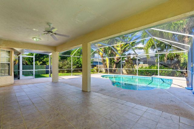 967 SE Browning Avenue, Port St Lucie, FL 34983