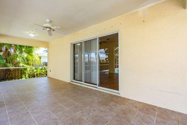 967 SE Browning Avenue, Port St Lucie, FL 34983