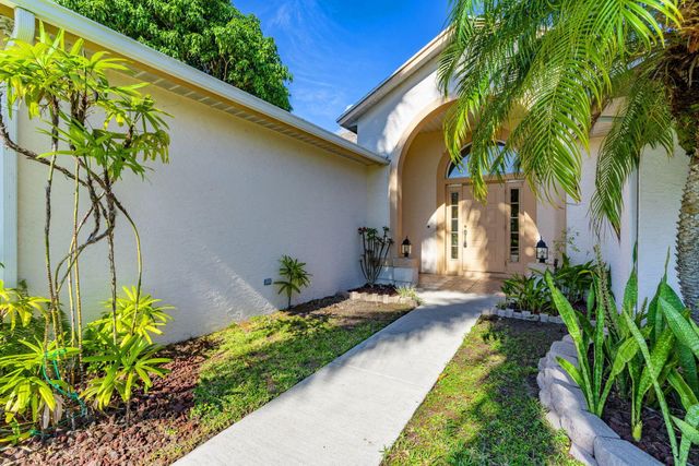 967 SE Browning Avenue, Port St Lucie, FL 34983