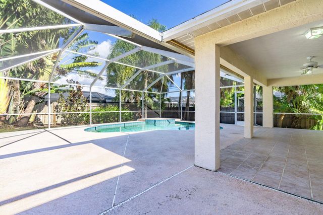 967 SE Browning Avenue, Port St Lucie, FL 34983