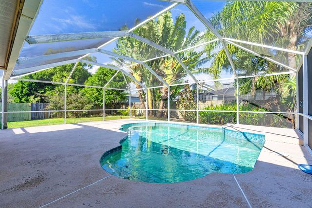 967 SE Browning Avenue, Port St Lucie, FL 34983