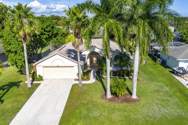 967 SE Browning Avenue, Port St Lucie, FL 34983