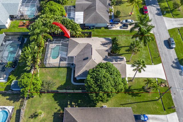 967 SE Browning Avenue, Port St Lucie, FL 34983