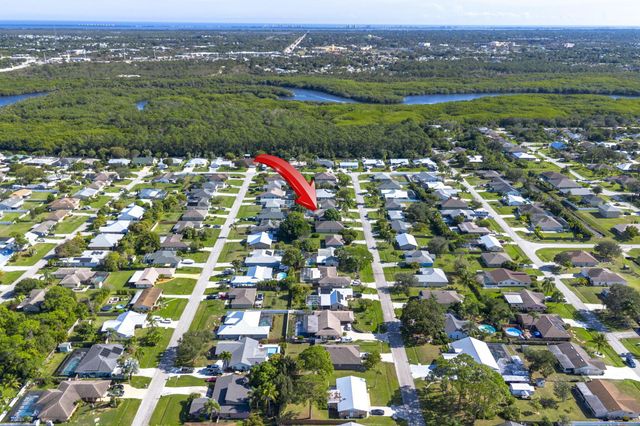 967 SE Browning Avenue, Port St Lucie, FL 34983