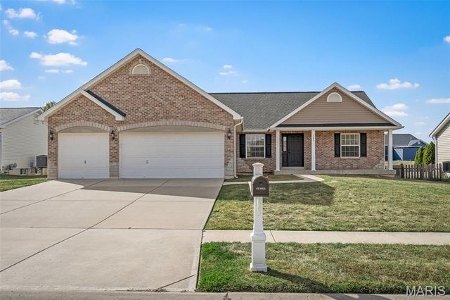 757 Lost Canyon Boulevard, Wentzville, MO 63385
