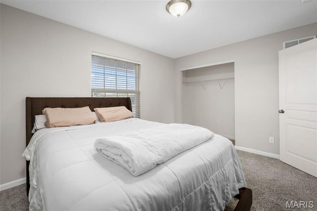 757 Lost Canyon Boulevard, Wentzville, MO 63385