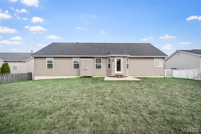 757 Lost Canyon Boulevard, Wentzville, MO 63385
