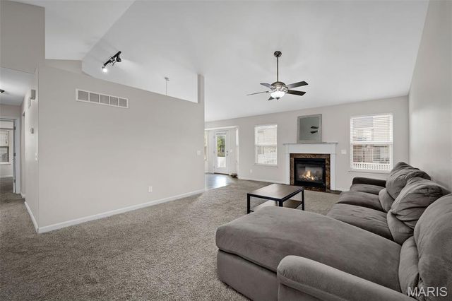 757 Lost Canyon Boulevard, Wentzville, MO 63385