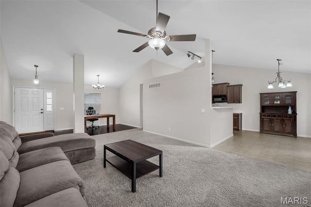 757 Lost Canyon Boulevard, Wentzville, MO 63385