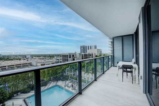 121 NE 34th St 1111, Miami, FL 33137