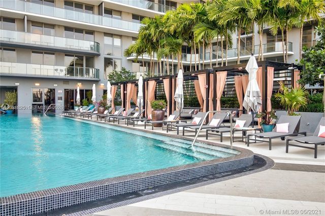 121 NE 34th St 1111, Miami, FL 33137