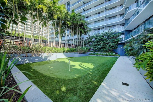 121 NE 34th St 1111, Miami, FL 33137