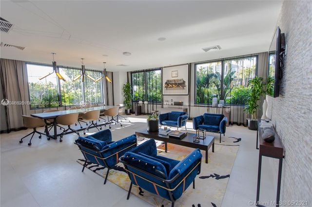 121 NE 34th St 1111, Miami, FL 33137