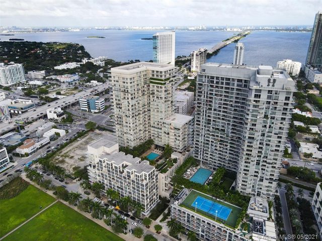 121 NE 34th St 1111, Miami, FL 33137