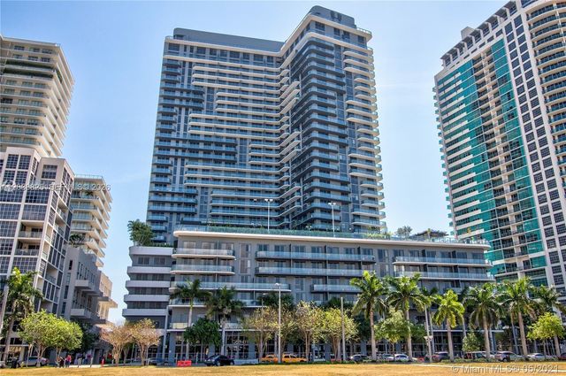 121 NE 34th St 1111, Miami, FL 33137
