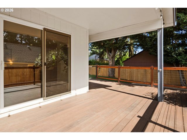 141 Nw CODY Ct, Hillsboro, OR 97124