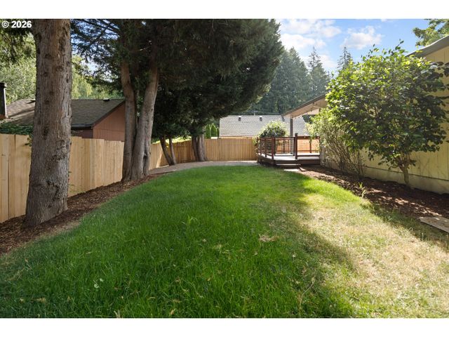 141 Nw CODY Ct, Hillsboro, OR 97124