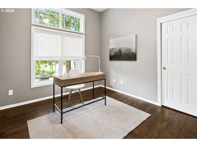 141 Nw CODY Ct, Hillsboro, OR 97124