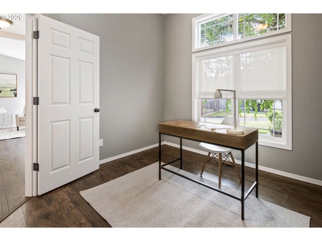 141 Nw CODY Ct, Hillsboro, OR 97124
