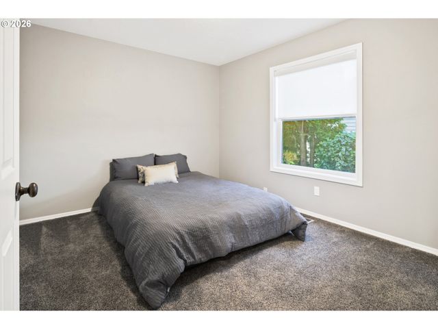 141 Nw CODY Ct, Hillsboro, OR 97124