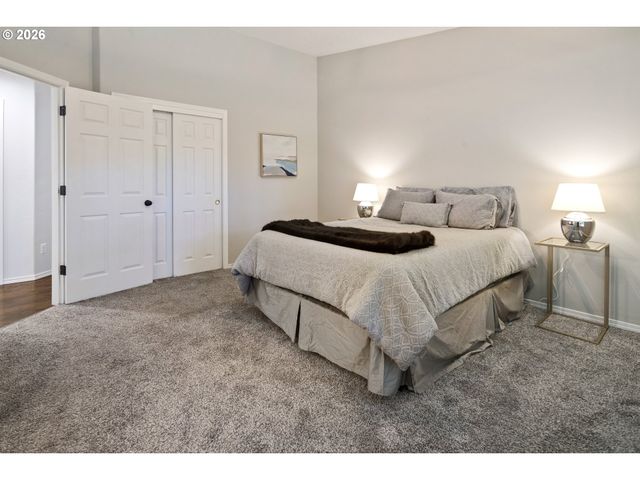 141 Nw CODY Ct, Hillsboro, OR 97124
