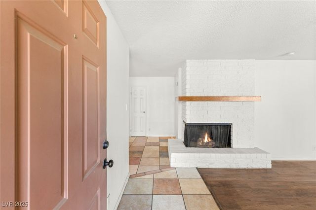 1901 Manhattan Drive, Las Vegas, NV 89106