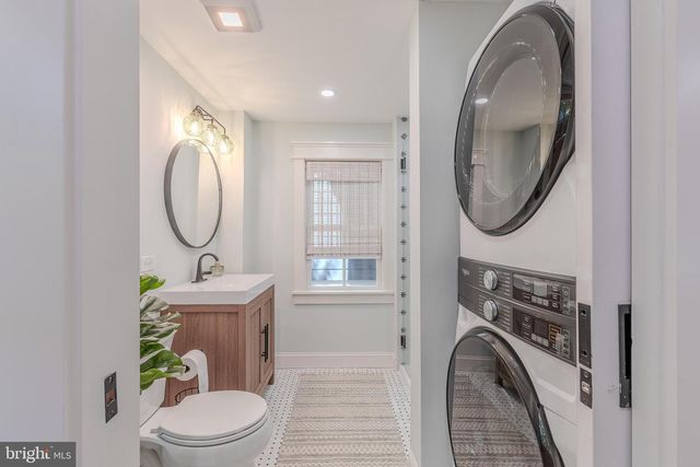 909 CORGIE ST, Cape May, NJ 08204