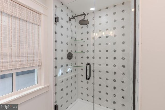 909 CORGIE ST, Cape May, NJ 08204