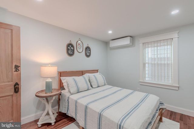 909 CORGIE ST, Cape May, NJ 08204