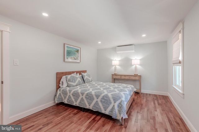 909 CORGIE ST, Cape May, NJ 08204