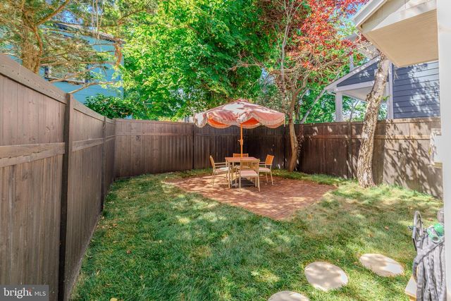909 CORGIE ST, Cape May, NJ 08204