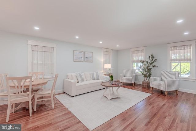 909 CORGIE ST, Cape May, NJ 08204