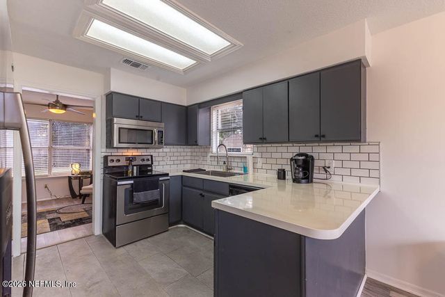 8332 NEWGATE Circle W, Jacksonville, FL 32244
