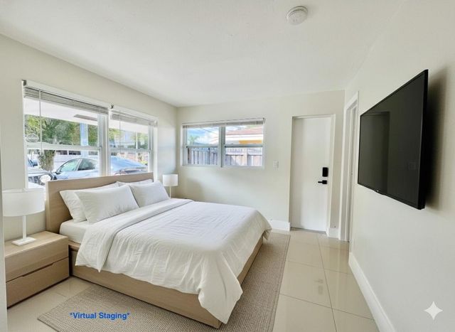 924 NE 17th Terrace 10, Fort Lauderdale, FL 33304