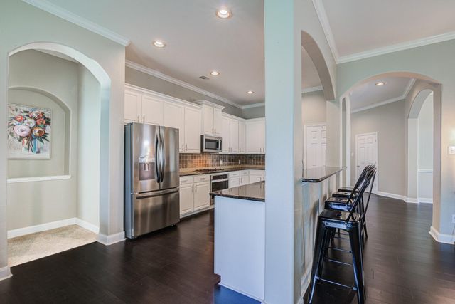 1741 Cypress Meadows Drive, Dickinson, TX 77539
