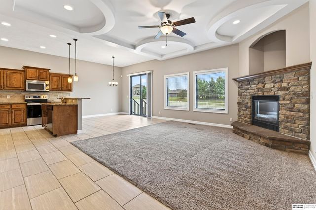 10615 Hillcrest Drive, La Vista, NE 68128
