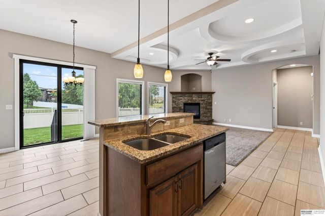 10615 Hillcrest Drive, La Vista, NE 68128