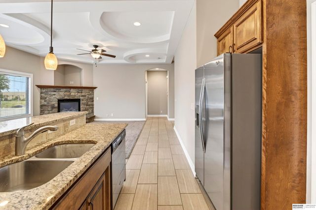 10615 Hillcrest Drive, La Vista, NE 68128