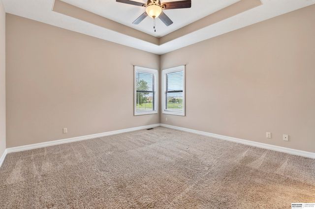10615 Hillcrest Drive, La Vista, NE 68128