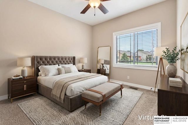 10615 Hillcrest Drive, La Vista, NE 68128