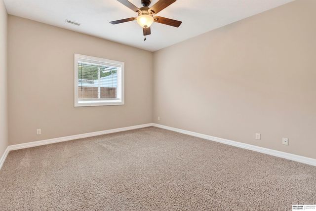 10615 Hillcrest Drive, La Vista, NE 68128