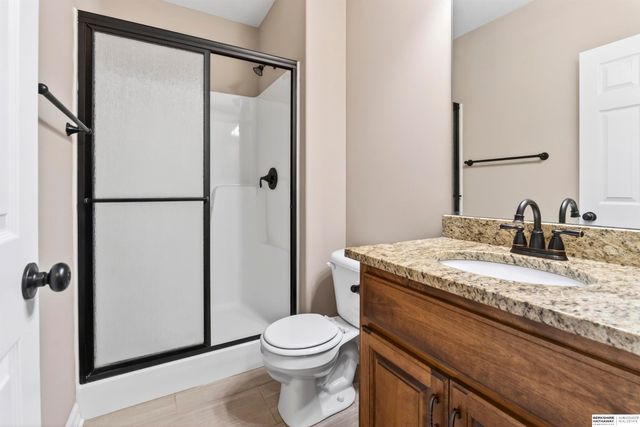 10615 Hillcrest Drive, La Vista, NE 68128