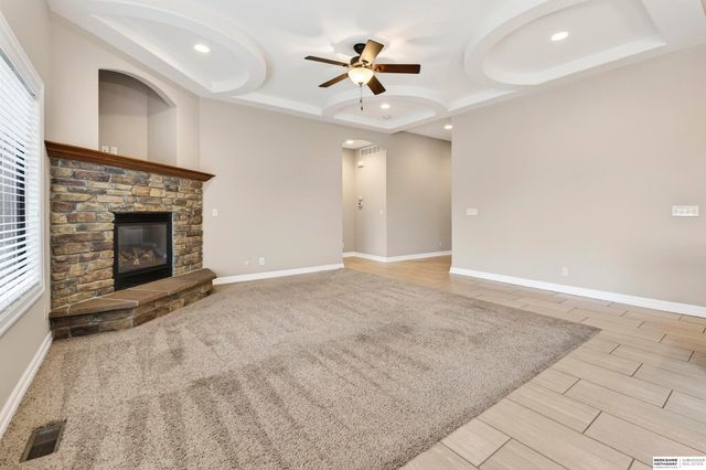 10615 Hillcrest Drive, La Vista, NE 68128