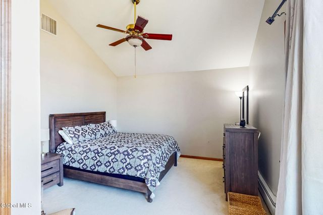 1141 Vinewood Avenue, Rotterdam, NY 12306