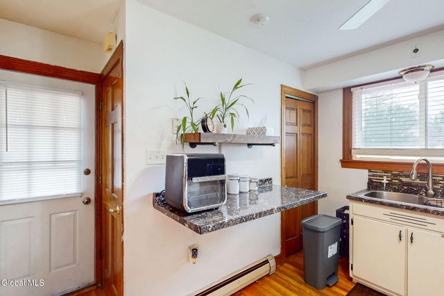 1141 Vinewood Avenue, Rotterdam, NY 12306
