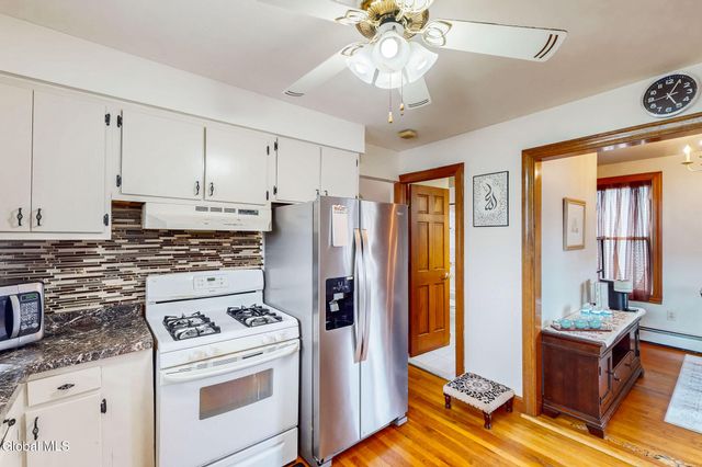 1141 Vinewood Avenue, Rotterdam, NY 12306