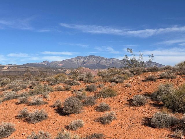 147 N WESTGATE HILLS DR, Washington, UT 84780