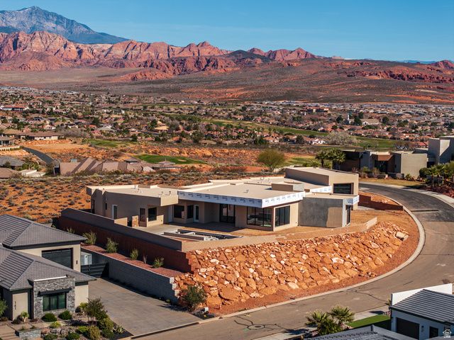 147 N WESTGATE HILLS DR, Washington, UT 84780